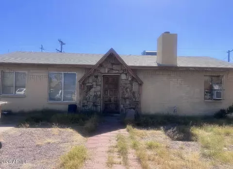 5613 N 63rd Dr, Glendale, AZ 85301
