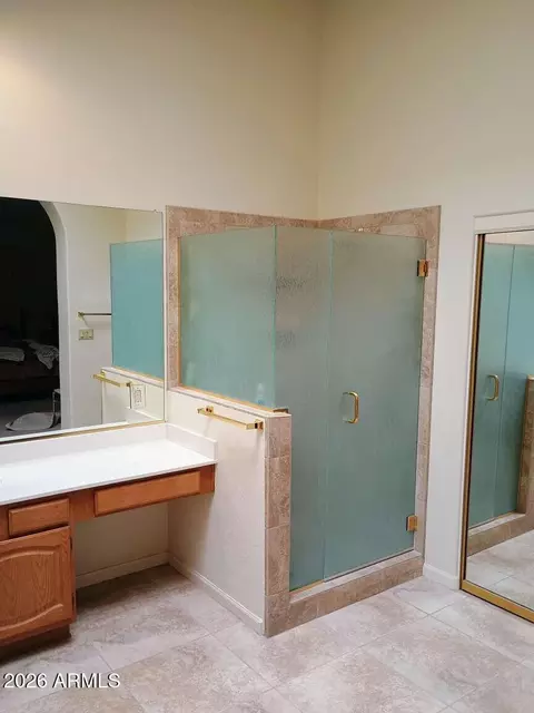 Bath - 9625 S Forest Ave, Tempe, AZ 85284 photo 2 of 10