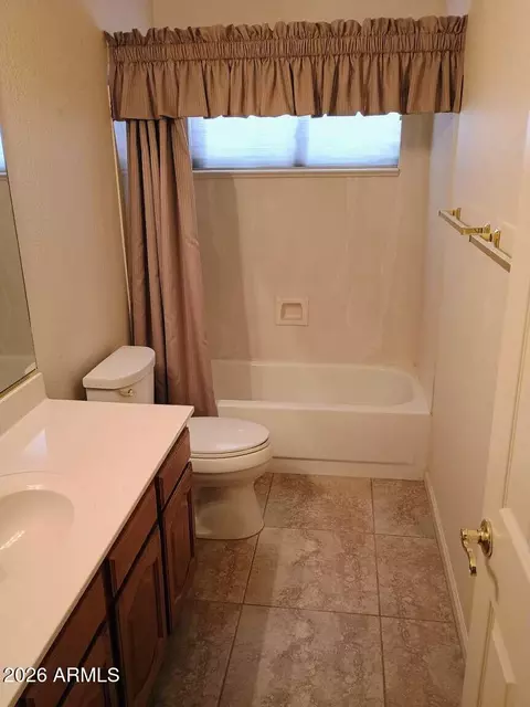Bath - 9625 S Forest Ave, Tempe, AZ 85284 photo 10 of 10