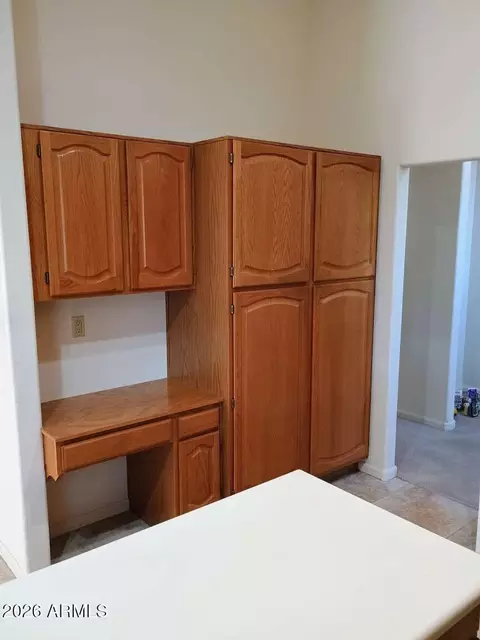 Kitchen - 9625 S Forest Ave, Tempe, AZ 85284 photo 5 of 8