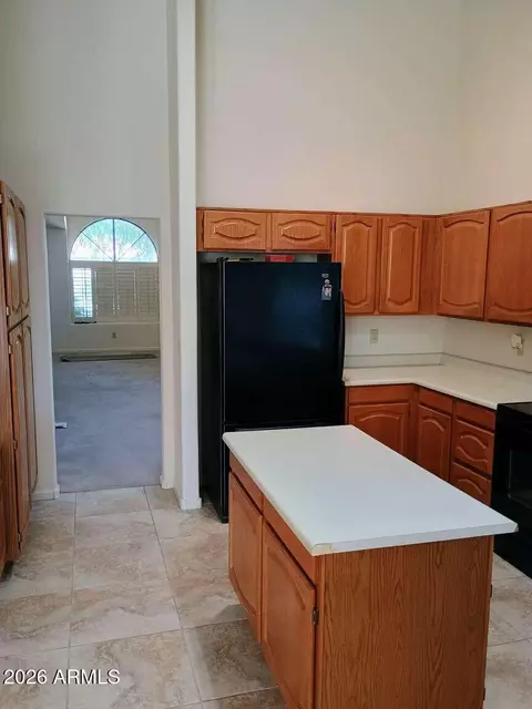 Kitchen - 9625 S Forest Ave, Tempe, AZ 85284 photo 4 of 8