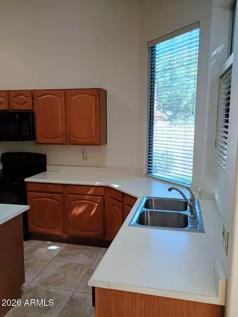 Kitchen - 9625 S Forest Ave, Tempe, AZ 85284 photo 2 of 8