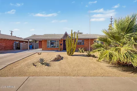 3708 W Berridge Ln, Phoenix, AZ 85019