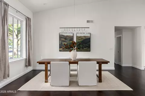 Dining - 5201 E Weldon Ave, Phoenix, AZ 85018 photo 1 of 2