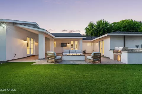 Exterior - 5201 E Weldon Ave, Phoenix, AZ 85018 photo 3 of 5