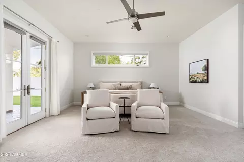 Bedroom - 5201 E Weldon Ave, Phoenix, AZ 85018 photo 1 of 8