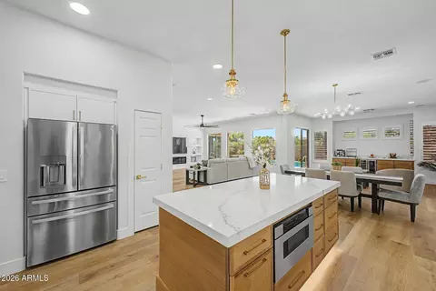 Kitchen - 3939 E Dubois Ave, Gilbert, AZ 85298 photo 3 of 4