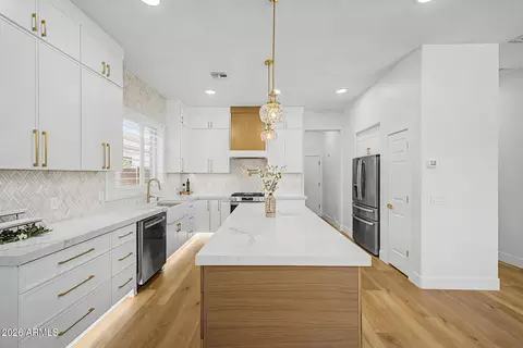 Kitchen - 3939 E Dubois Ave, Gilbert, AZ 85298 photo 1 of 4