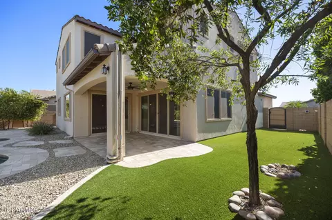 Exterior - 5774 S Seton Ave, Gilbert, AZ 85298 photo 5 of 10