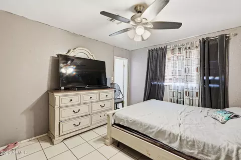 Bedroom - 4832 W Earll Dr, Phoenix, AZ 85031 photo 3 of 6