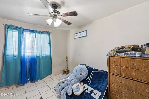Bedroom - 4832 W Earll Dr, Phoenix, AZ 85031 photo 4 of 6