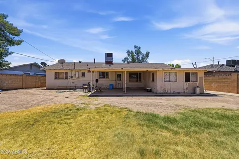 Exterior - 4832 W Earll Dr, Phoenix, AZ 85031 photo 4 of 5