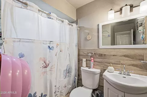Bath - 4832 W Earll Dr, Phoenix, AZ 85031 photo 1 of 2
