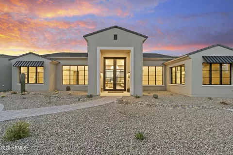 3897 S Summit Trl, Gold Canyon, AZ 85118