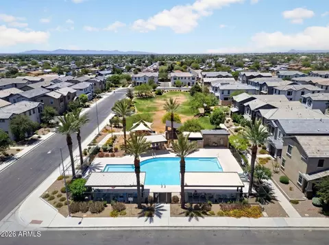 View/Area - 1731 S 82nd Way, Mesa, AZ 85209 photo 2 of 5