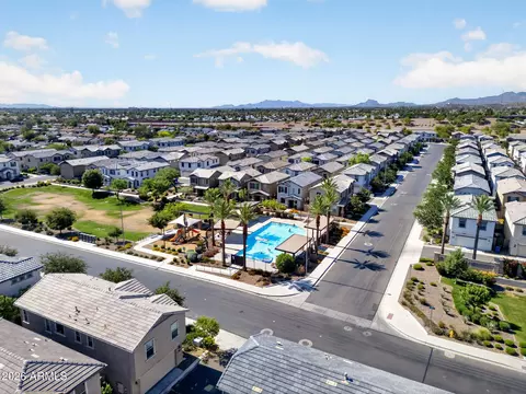 View/Area - 1731 S 82nd Way, Mesa, AZ 85209 photo 1 of 5
