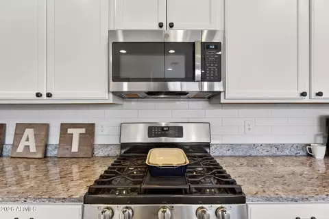 Kitchen - 1731 S 82nd Way, Mesa, AZ 85209 photo 5 of 5
