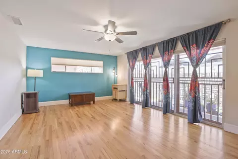 Living - 170 E Coronado Rd #63, Phoenix, AZ 85004 photo 4 of 4