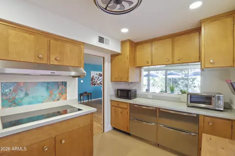 Kitchen - 170 E Coronado Rd #63, Phoenix, AZ 85004 photo 3 of 4