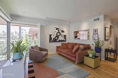 Living - 170 E Coronado Rd #63, Phoenix, AZ 85004 photo 2 of 4