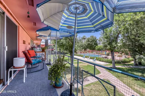 Exterior - 170 E Coronado Rd #63, Phoenix, AZ 85004 photo 6 of 13