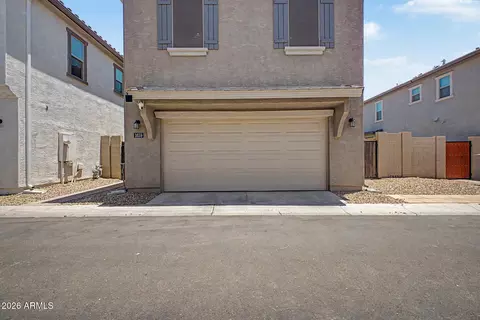 Exterior - 1659 S 83rd Pl, Mesa, AZ 85209 photo 4 of 11