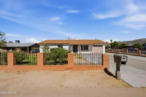 Exterior - 8311 S 9th Pl, Phoenix, AZ 85042 photo 9 of 9