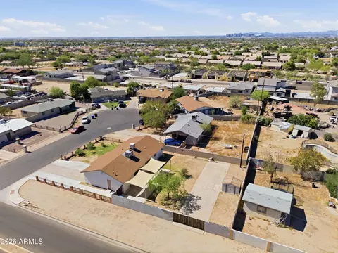 View/Area - 8311 S 9th Pl, Phoenix, AZ 85042 photo 4 of 6