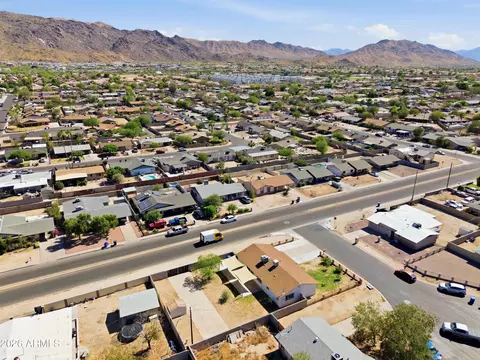 View/Area - 8311 S 9th Pl, Phoenix, AZ 85042 photo 5 of 6