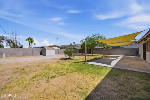 Exterior - 8311 S 9th Pl, Phoenix, AZ 85042 photo 2 of 9