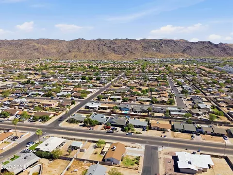 View/Area - 8311 S 9th Pl, Phoenix, AZ 85042 photo 6 of 6