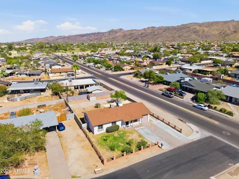 View/Area - 8311 S 9th Pl, Phoenix, AZ 85042 photo 2 of 6