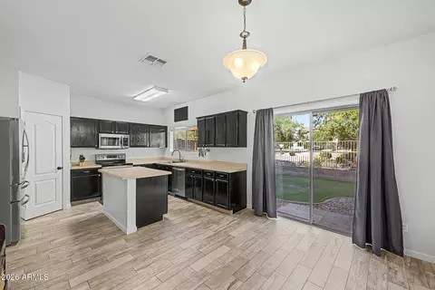 Kitchen - 2953 S Mandy Cir, Mesa, AZ 85212 photo 1 of 3