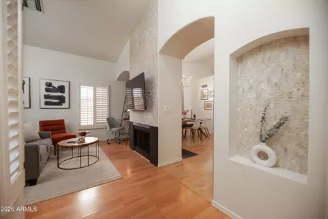 Entry Way - 4117 E Glenhaven Dr, Phoenix, AZ 85048 photo 2 of 2