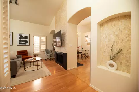 Entry Way - 4117 E Glenhaven Dr, Phoenix, AZ 85048 photo 1 of 2