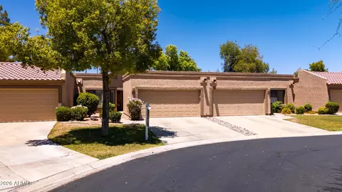 9716 W Tonto Ln, Peoria, AZ 85382