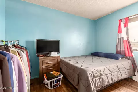 Bedroom - 5001 S 19th Dr, Phoenix, AZ 85041 photo 4 of 7