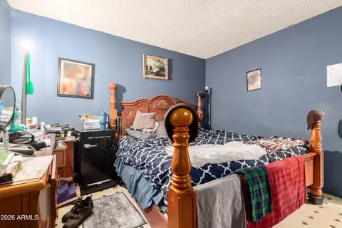 Bedroom - 5001 S 19th Dr, Phoenix, AZ 85041 photo 2 of 7