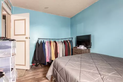 Bedroom - 5001 S 19th Dr, Phoenix, AZ 85041 photo 5 of 7