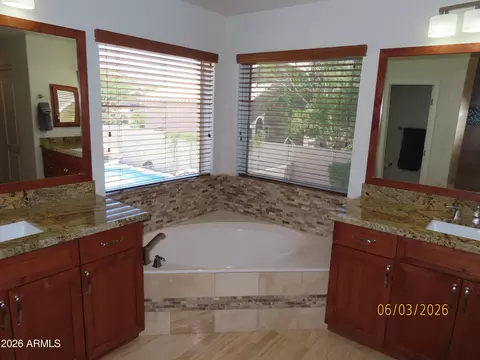 Bath - 14629 S 24th St, Phoenix, AZ 85048 photo 2 of 2