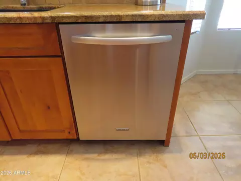 Kitchen - 14629 S 24th St, Phoenix, AZ 85048 photo 5 of 7