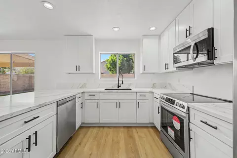 Kitchen - 1944 E Fellars Dr, Phoenix, AZ 85022 photo 1 of 3