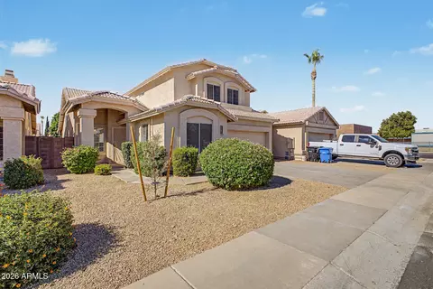 Exterior - 1944 E Fellars Dr, Phoenix, AZ 85022 photo 4 of 6