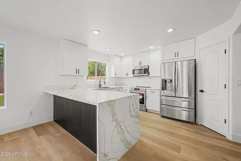 Kitchen - 1944 E Fellars Dr, Phoenix, AZ 85022 photo 3 of 3