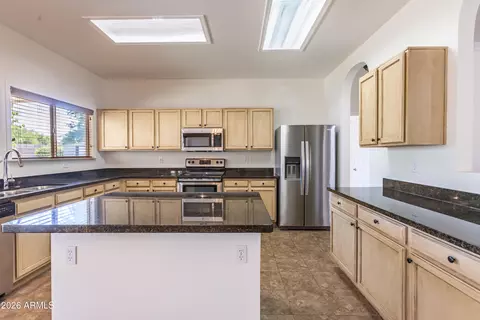 Kitchen - 8061 E Obispo Ave, Mesa, AZ 85212 photo 2 of 3