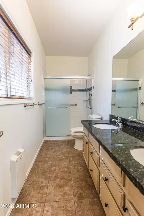 Bath - 8061 E Obispo Ave, Mesa, AZ 85212 photo 4 of 6