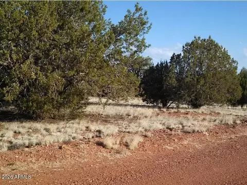 625 Mystery Ln #-, Seligman, AZ 86337
