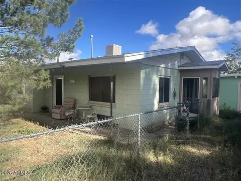 209 N 4th St, Sierra Vista, AZ 85635