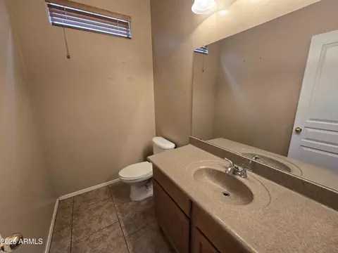 Bath - 6905 S 9th Ave, Phoenix, AZ 85041 photo 4 of 4