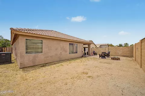 Exterior - 6637 S 18th Dr, Phoenix, AZ 85041 photo 4 of 4
